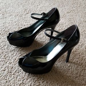 Guess Black heels
